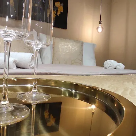 Ti Scialíi Rooms&relax Alojamento de Acomodação e Pequeno-almoço 4*