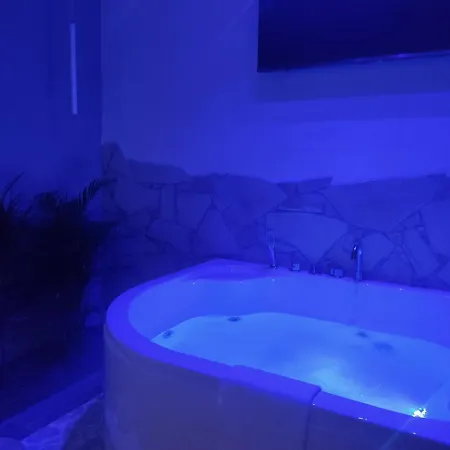 Alojamento de Acomodação e Pequeno-almoço Ti Scialíi Rooms&relax 4*